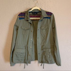 New Look Olive green utility jacket with Aztec print large